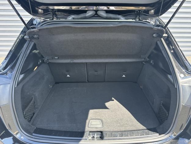 MERCEDES-BENZ GLA 200 Progressive Line  