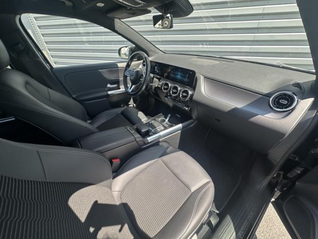 MERCEDES-BENZ GLA 200 Progressive Line  