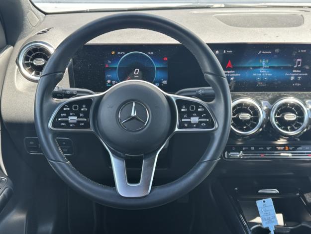 MERCEDES-BENZ GLA 200 Progressive Line  
