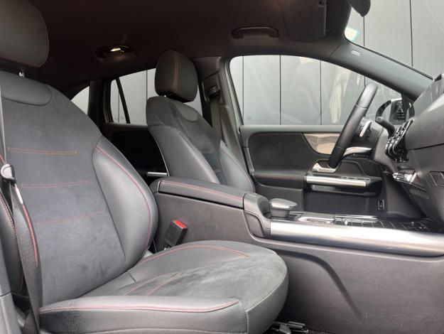 MERCEDES-BENZ GLA 200 d AMG Line  
