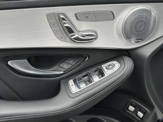 MERCEDES-BENZ GLC SUV GLC 300e 4MATIC SUV AMG Line  