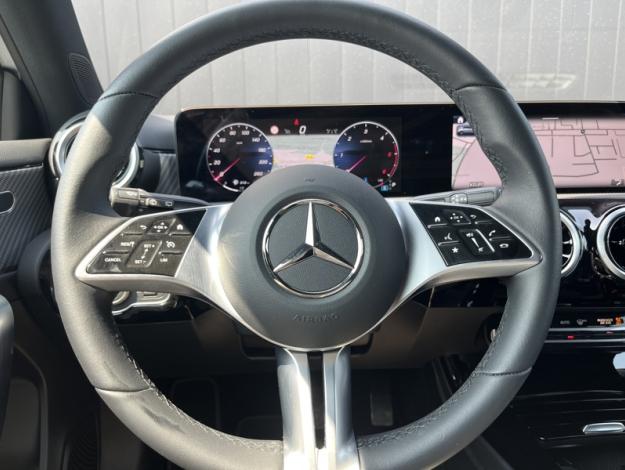 MERCEDES-BENZ Classe A 180 d Progressive Line  