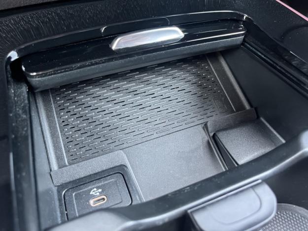 MERCEDES-BENZ GLB 200 d Progressive Line  