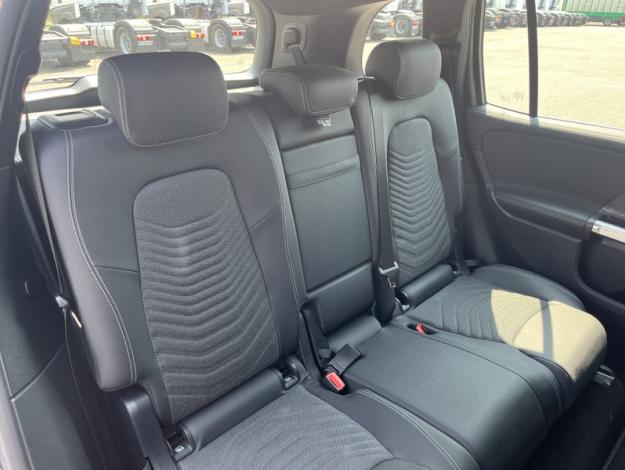 MERCEDES-BENZ GLB 200 d Progressive Line  