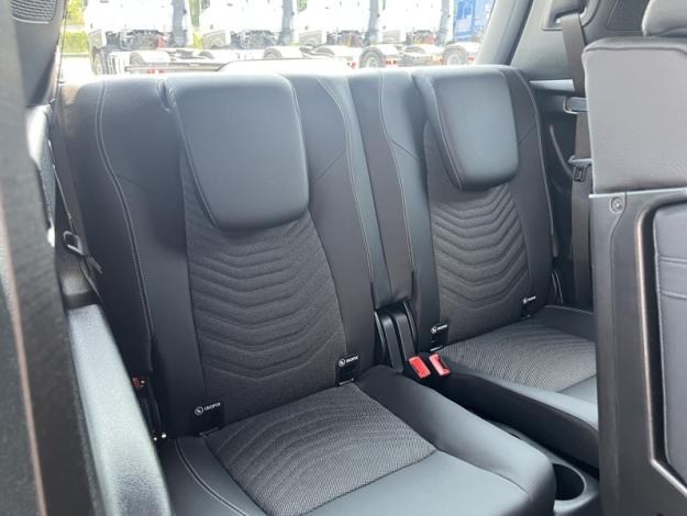 MERCEDES-BENZ GLB 200 d Progressive Line  