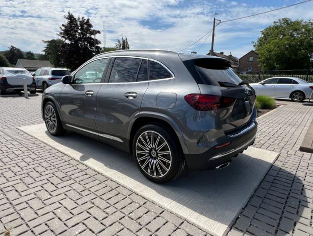 MERCEDES-BENZ GLA 180 Star Edition - SAGA Huy (+32 85 23 69 00) 
