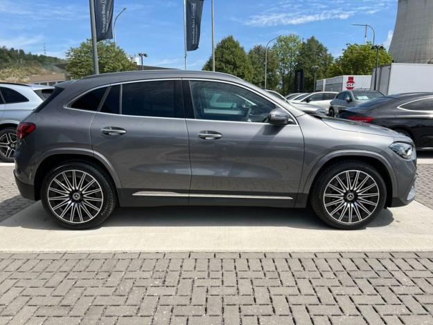 MERCEDES-BENZ GLA 180 Star Edition - SAGA Huy (+32 85 23 69 00) 