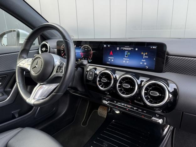 MERCEDES-BENZ Classe A 180 d Business Line  Classe A 180 d Business Line