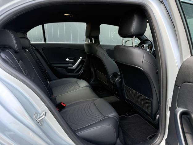 MERCEDES-BENZ Classe A 180 d Business Line  Classe A 180 d Business Line