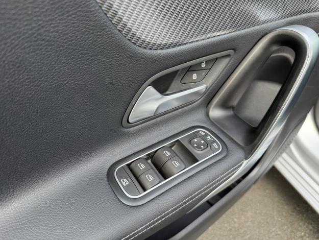 MERCEDES-BENZ Classe A 180 d Business Line  Classe A 180 d Business Line