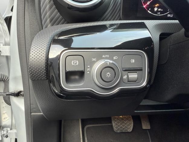 MERCEDES-BENZ Classe A 180 d Business Line  Classe A 180 d Business Line