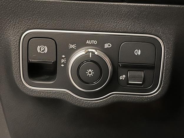 MERCEDES-BENZ GLA 200 AMG Line  GLA 200 AMG Line