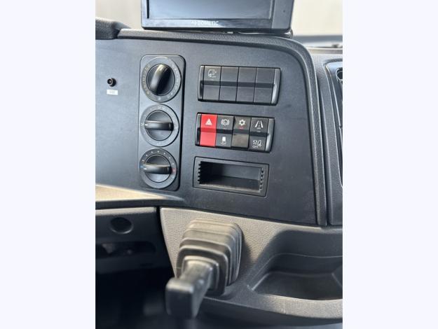 MERCEDES-BENZ Atego 1218 Fourgon  