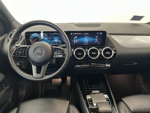 MERCEDES-BENZ B-Klasse B 180 Launch Edition