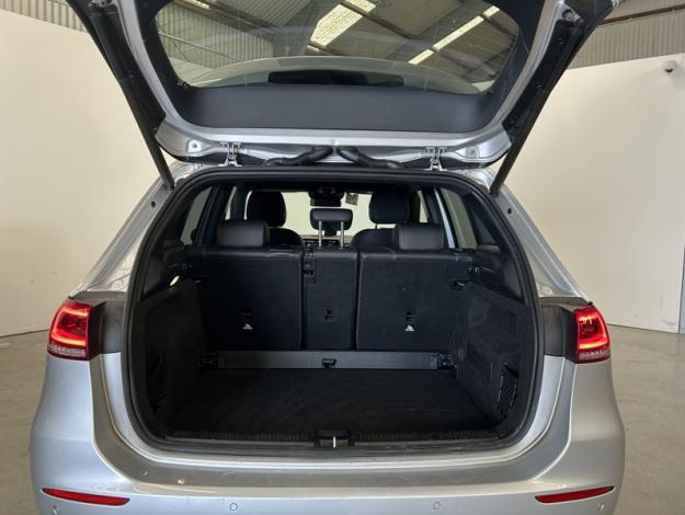 MERCEDES-BENZ B-Klasse B 180 Launch Edition