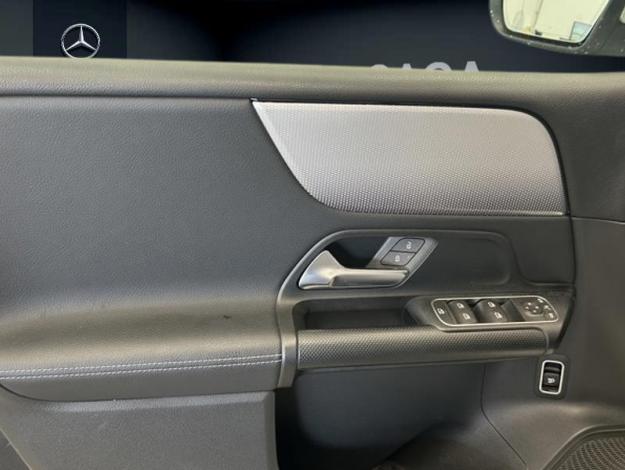 MERCEDES-BENZ B-Klasse B 180 Launch Edition