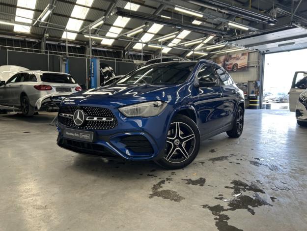 MERCEDES-BENZ GLA 180 AMG Line  