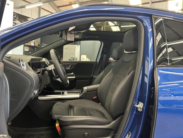 MERCEDES-BENZ GLA 180 AMG Line  