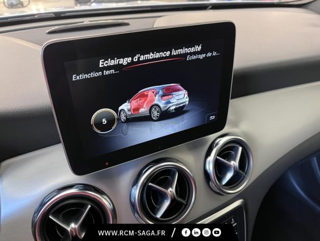 MERCEDES-BENZ GLA 220 d Fascination  