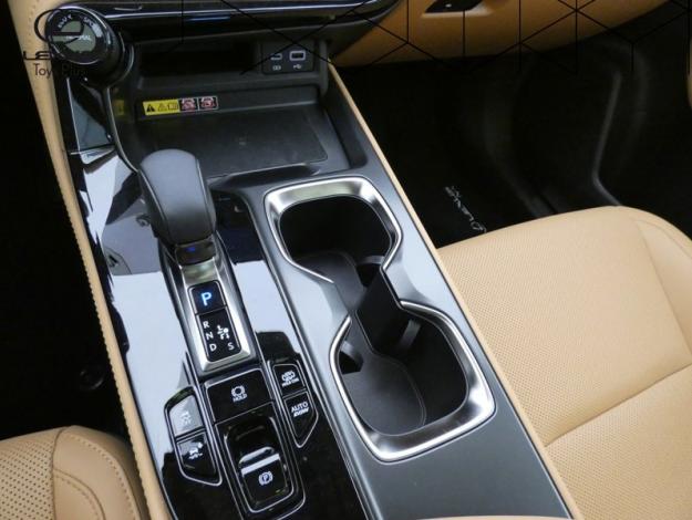 LEXUS NX 450H+ 4WD Luxe Pack Design  