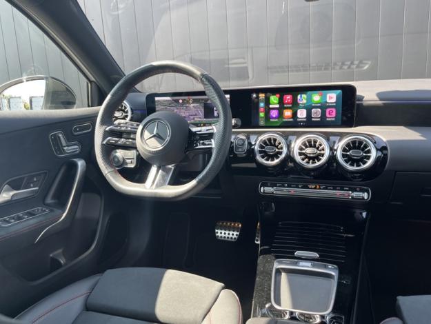 MERCEDES-BENZ Classe A 180 AMG Line  