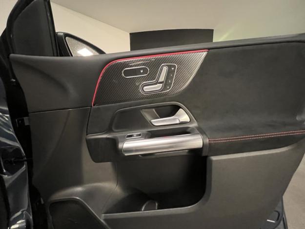 MERCEDES-BENZ Classe B 180 d AMG Line Edition  