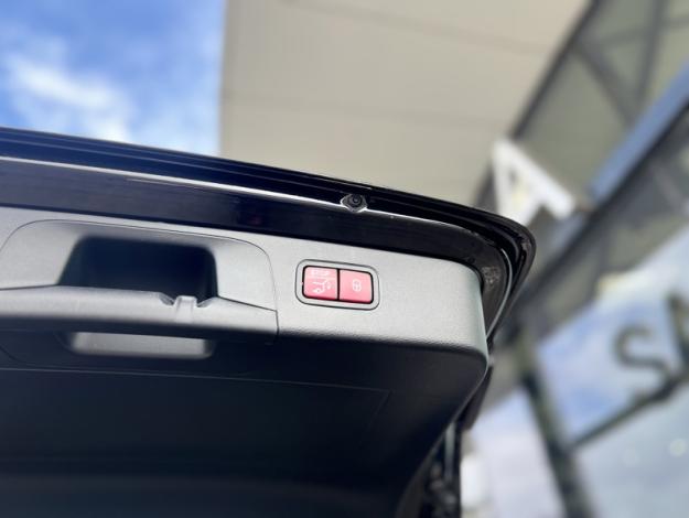 MERCEDES-BENZ GLC SUV GLC 300de 4MATIC SUV AMG Line  