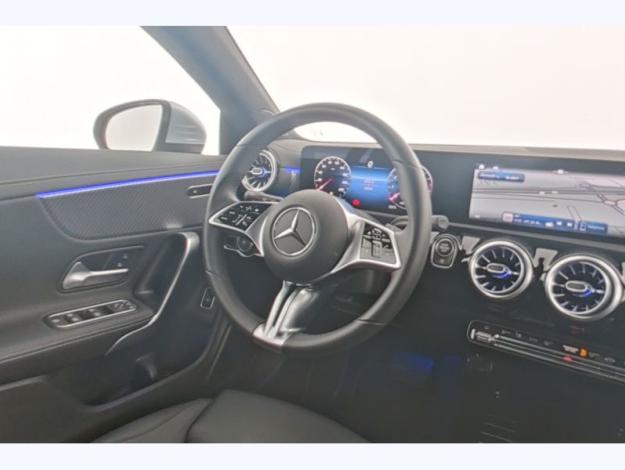 MERCEDES-BENZ CLA-Klasse CLA 180 Shooting Brake Luxury Line
