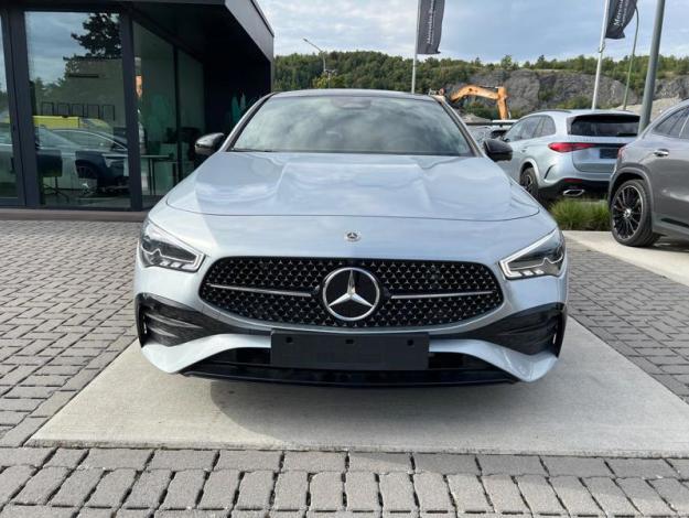 MERCEDES-BENZ CLA 180 d Shooting Brake AMG Line - SAGA Huy (+32 85 23 69 00) 