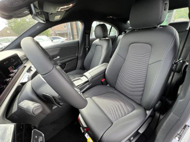 MERCEDES-BENZ CLA 180 d Coupé Business Line - SAGA Huy (+32 85 23 69 00) 