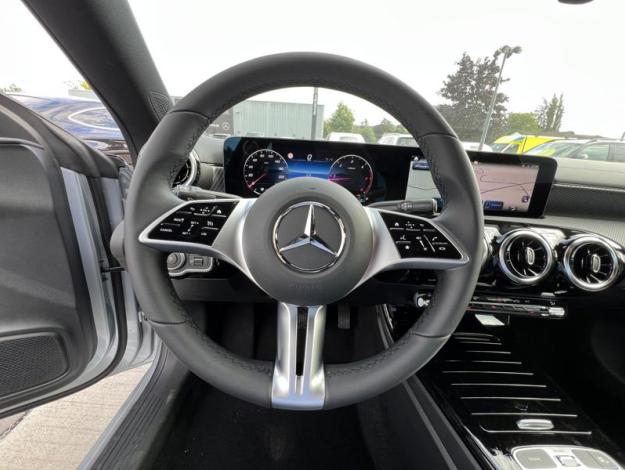 MERCEDES-BENZ CLA 180 d Coupé Business Line - SAGA Huy (+32 85 23 69 00) 