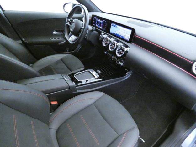 MERCEDES-BENZ Classe A 200 d AMG Line  