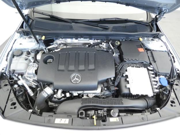 MERCEDES-BENZ Classe A 200 d AMG Line  