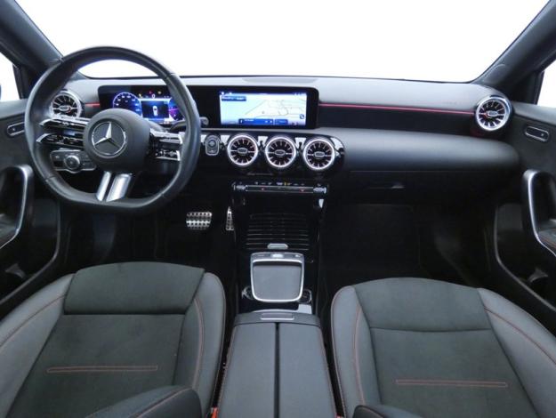 MERCEDES-BENZ Classe A 200 d AMG Line  