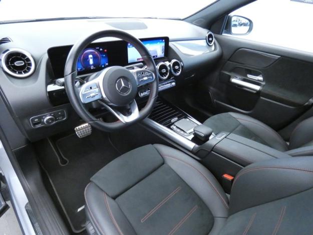 MERCEDES-BENZ GLA 200 d AMG Line  