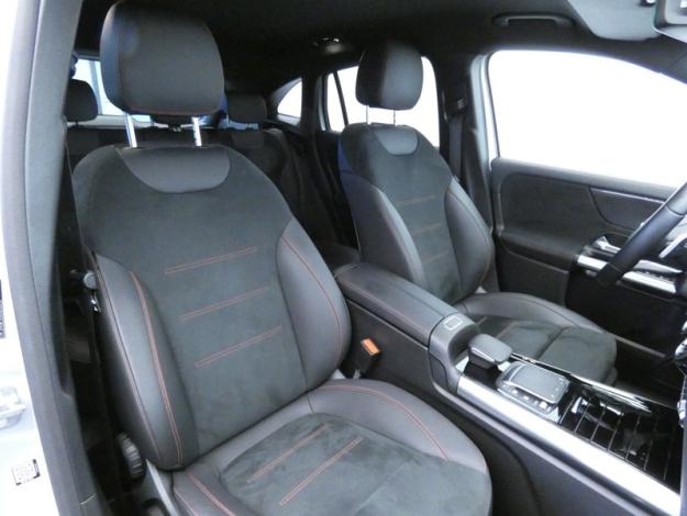 MERCEDES-BENZ GLA 200 d AMG Line  