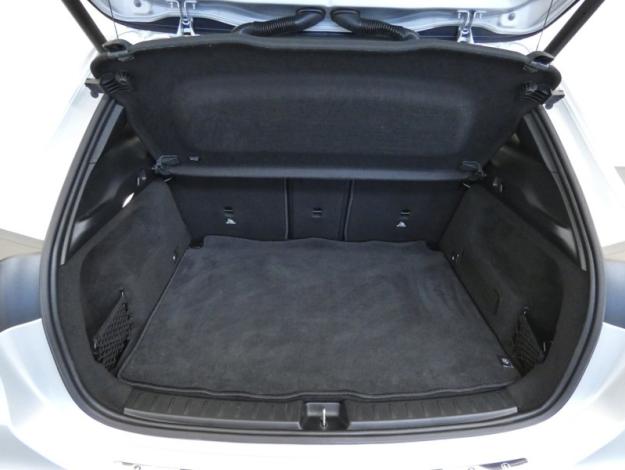 MERCEDES-BENZ GLA 200 d AMG Line  