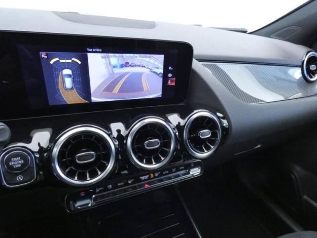 MERCEDES-BENZ GLA 200 d AMG Line  