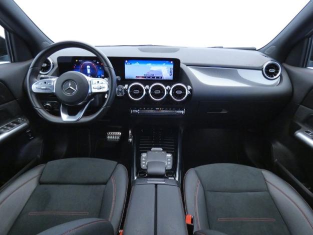 MERCEDES-BENZ GLA 200 d AMG Line  