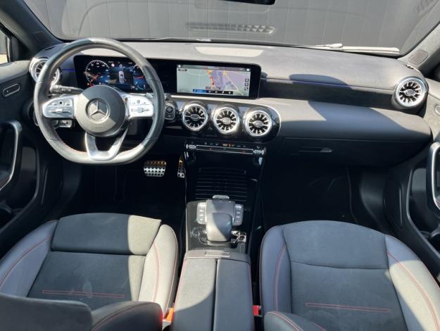 MERCEDES-BENZ Classe A 180 AMG Line  
