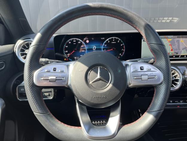MERCEDES-BENZ Classe A 180 AMG Line  