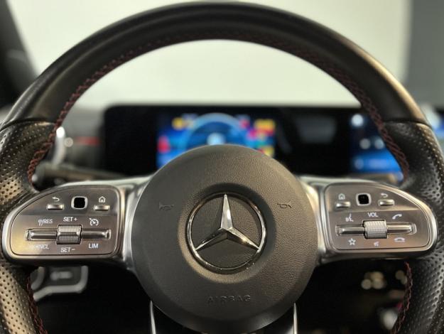 MERCEDES-BENZ Classe A 180 d Berline AMG Line  