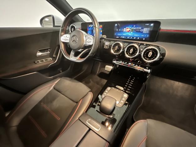 MERCEDES-BENZ Classe A 180 d Berline AMG Line  