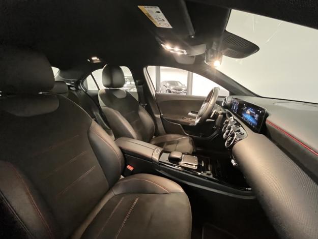MERCEDES-BENZ Classe A 180 d Berline AMG Line  