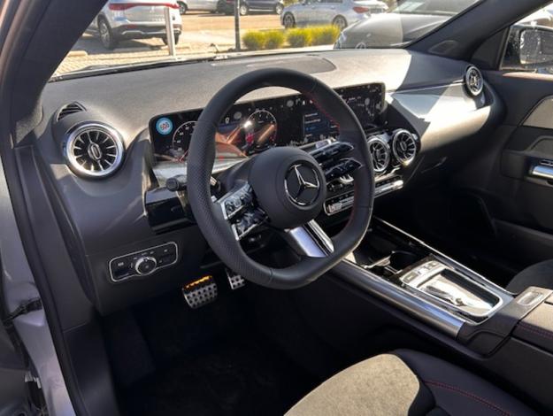MERCEDES-BENZ GLA 180 Star Edition - SAGA Huy (+32 85 23 69 00) 
