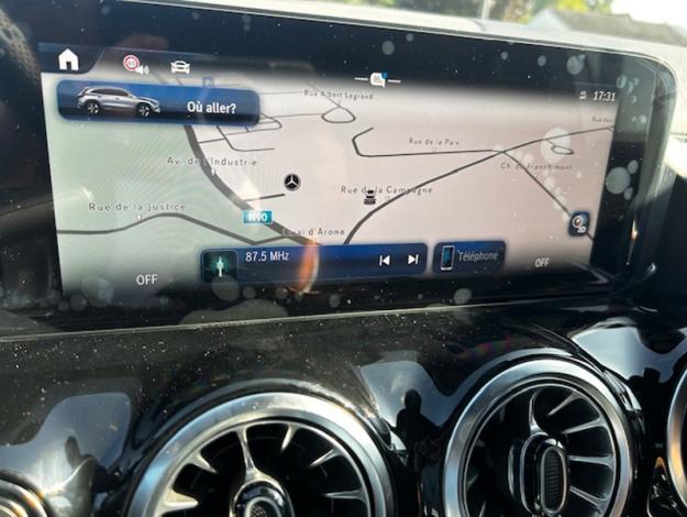 MERCEDES-BENZ GLA 180 Star Edition - SAGA Huy (+32 85 23 69 00) 