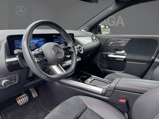 MERCEDES-BENZ GLA 180 d AMG Line  