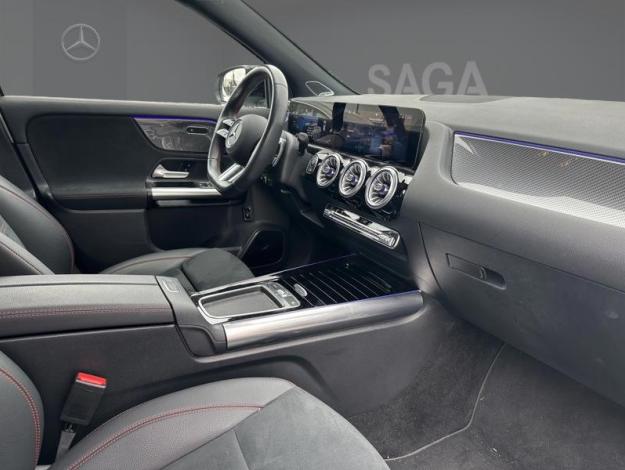 MERCEDES-BENZ GLA 180 d AMG Line  