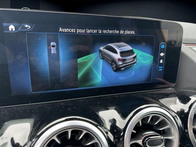 MERCEDES-BENZ GLA 180 d AMG Line  