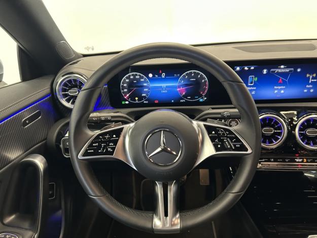 MERCEDES-BENZ CLA-Klasse CLA 180 Shooting Brake Luxury Line